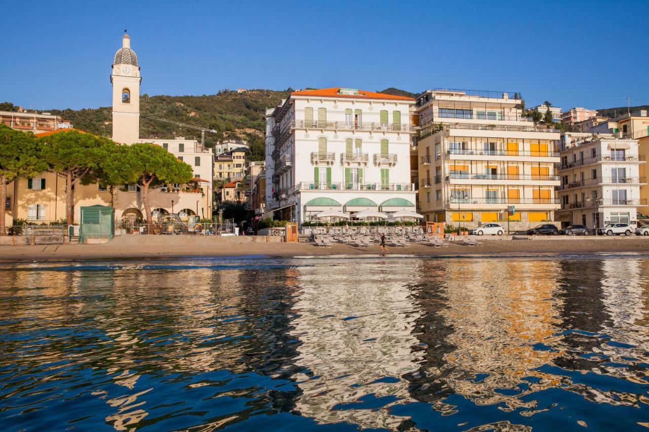 Hotel Lido Alassio Exterior photo